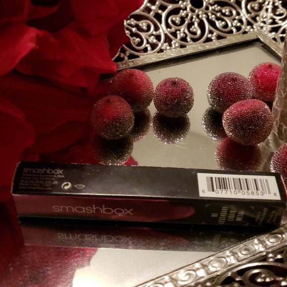 Brand New Smashbox Lipgloss in "Foiled Brat" - Picture 3 of 4